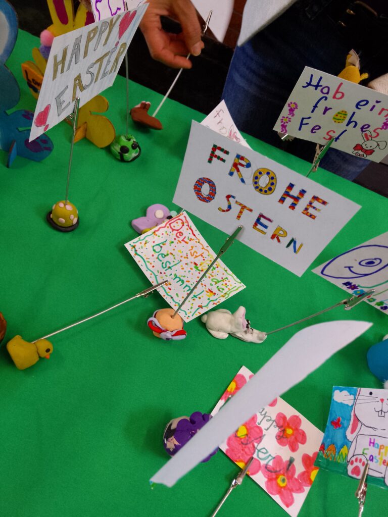 Ostercafé mit Bazar und fröhlichem Miteinander